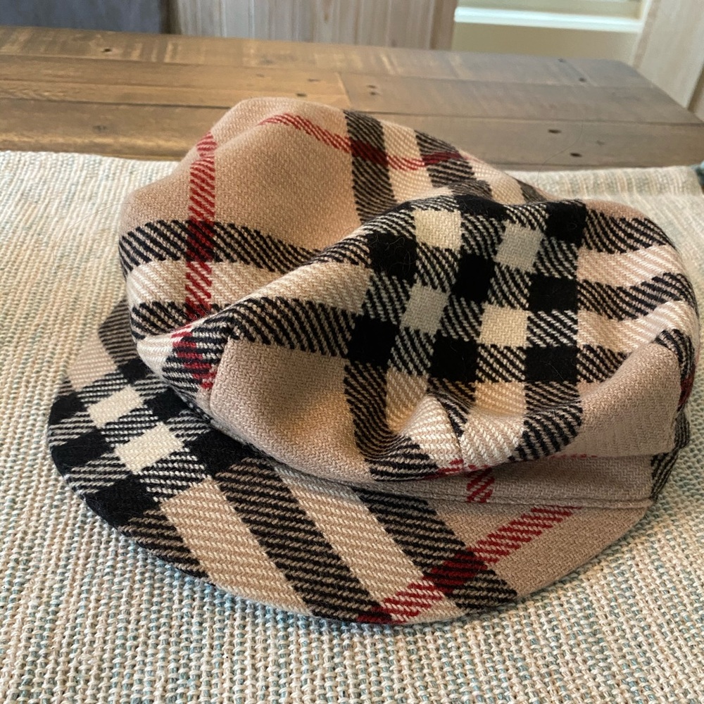 Burberry hat